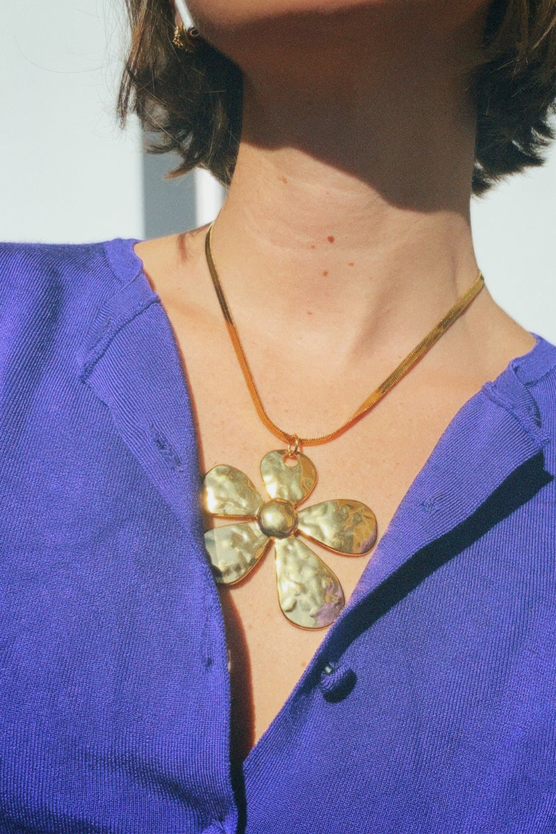 Cala necklace