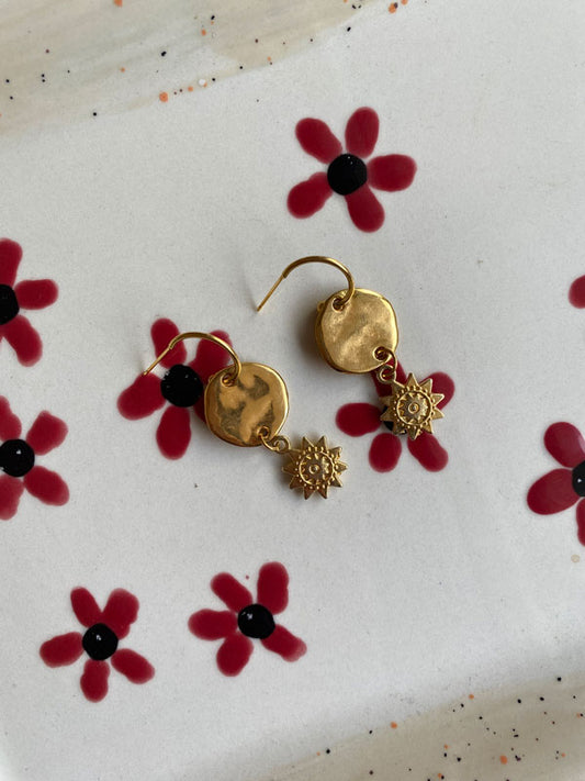 Sunny golden earrings