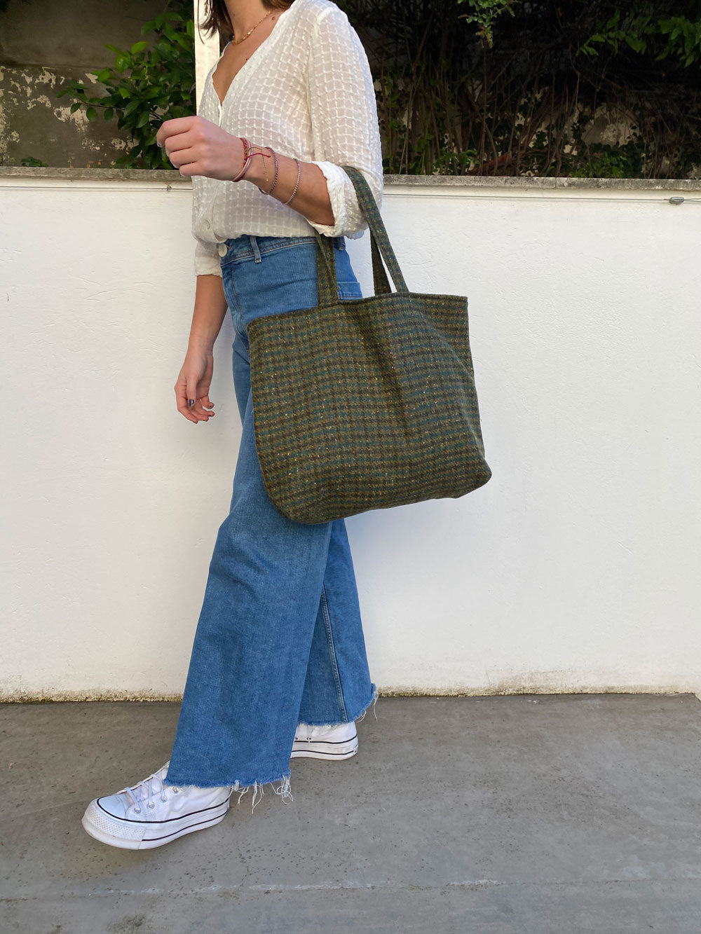 Houndstooth shopper bag in green